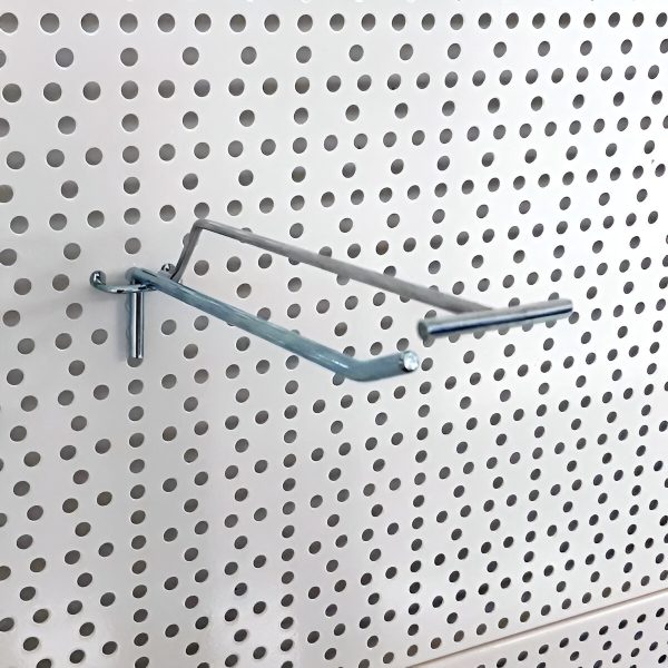 CARLIG SIMPLU F6 MM PT. PANOU SPATE PERFORAT ,CU SUPORT PT. ETICHETA PRET