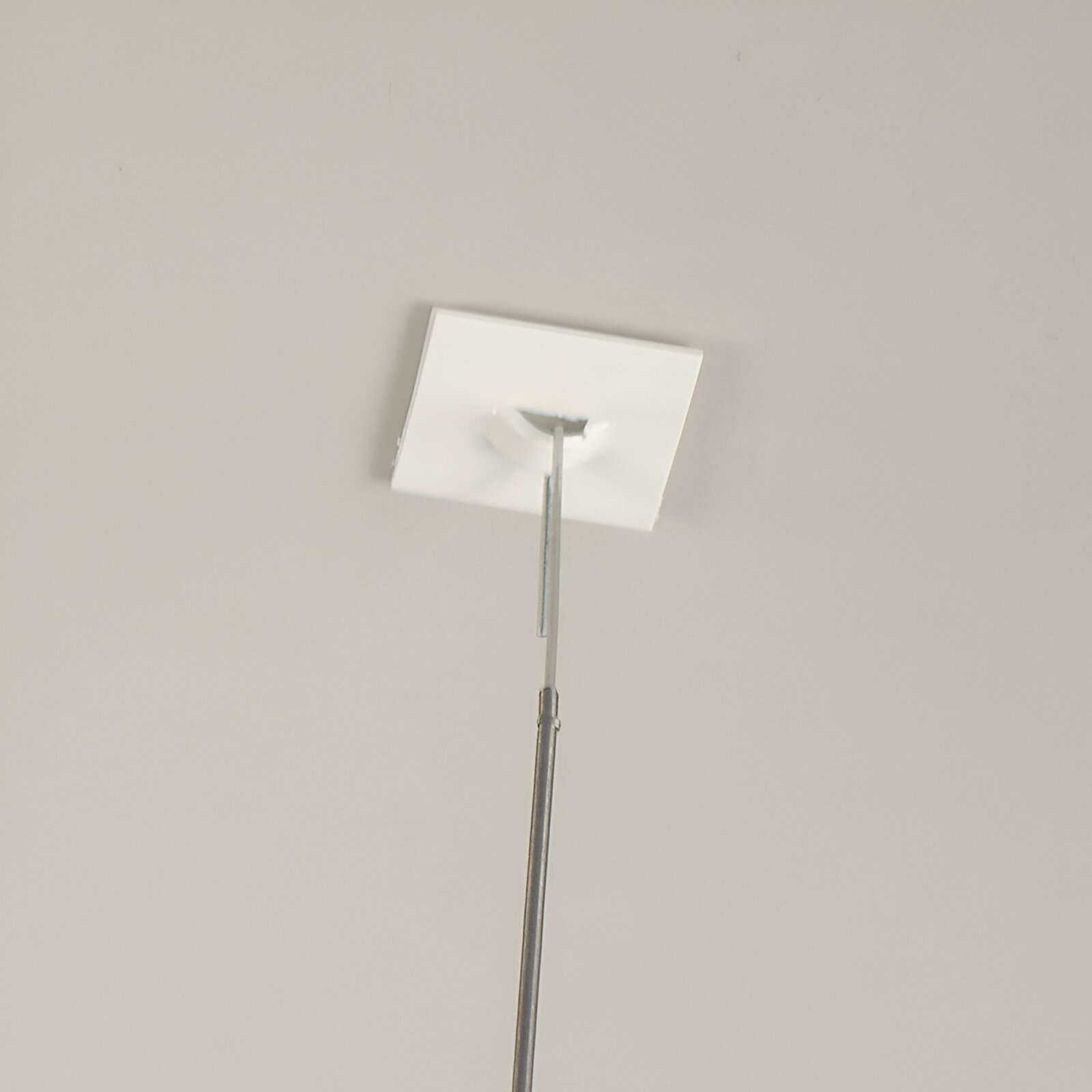 173601.0066 SUPORT PLASTIC ADEZIV PT. AGATAT CARLIG - SARMA PT.SUSTINERE AFISE DIN TAVAN - imagine 1