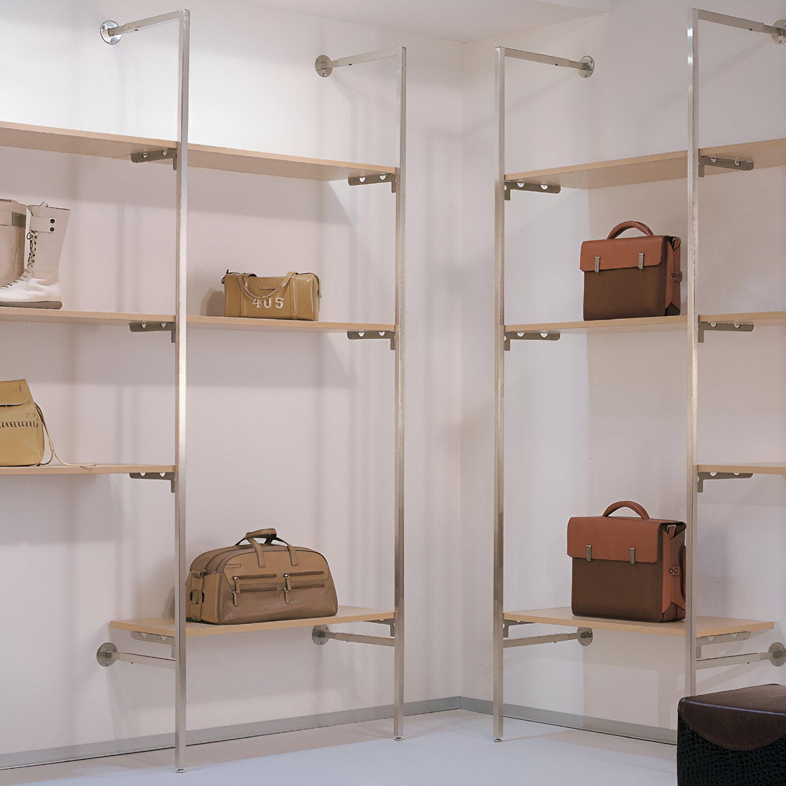 180707.0025 COLOANA CU FIXARE PE PERETE QUEEN H240X35 CM CROMATA - imagine 1