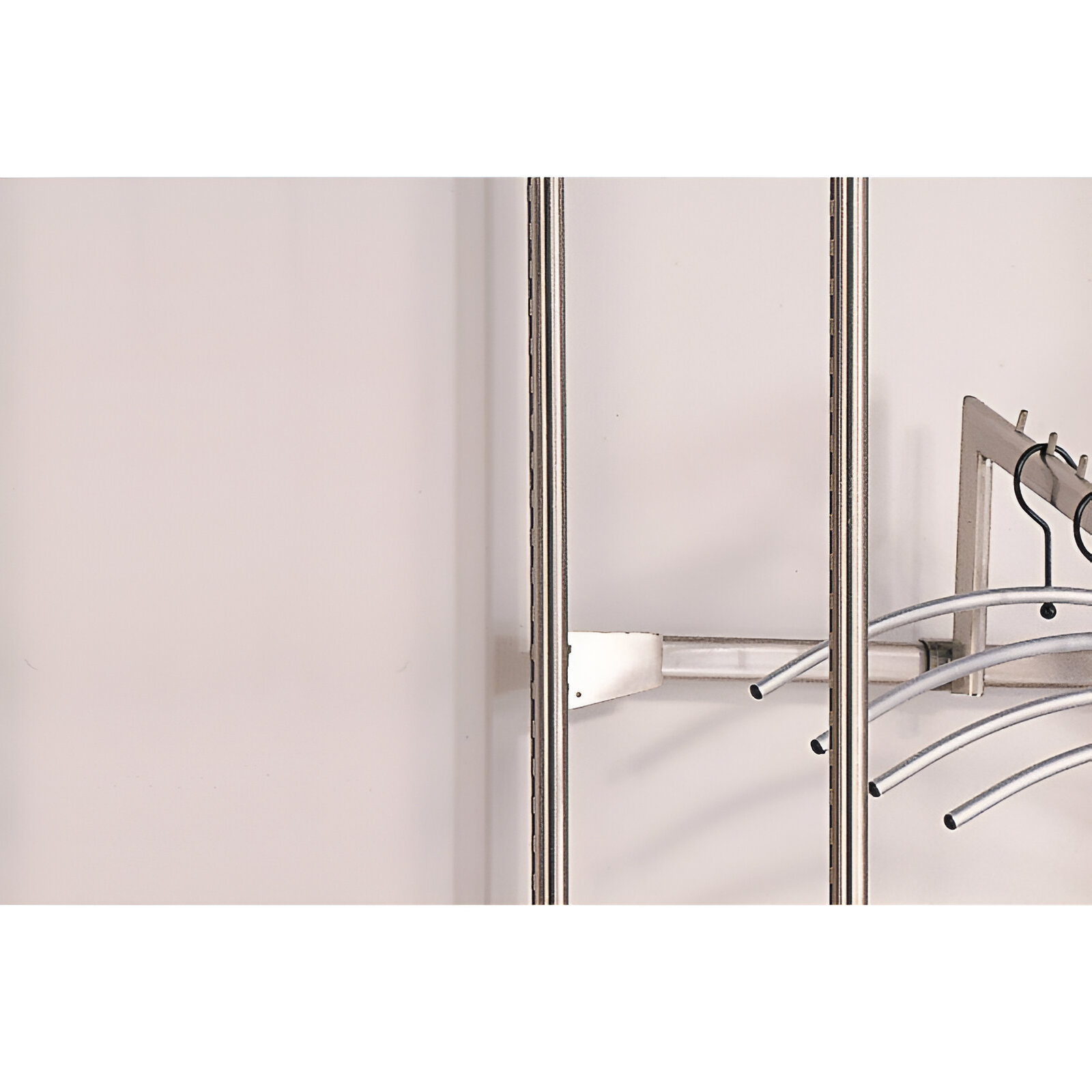 180711.0032 SUPORT PT. BARA OVALA CROMAT , PERECHE, MONTAJ IN COLOANA QUEEN - imagine 1